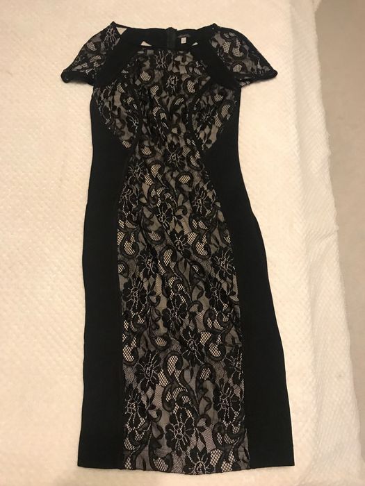 Продавам дамска рокля