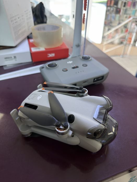 drona DJI Mini 4 pro
