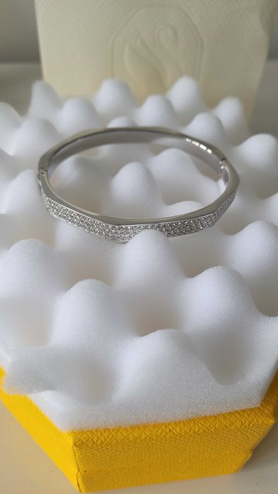 Нови  оригинални  гривни Swarovski Dextera