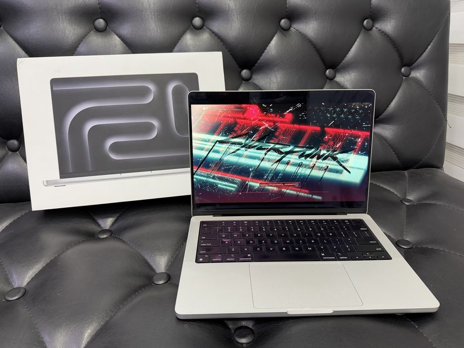 Apple MacBook Pro M3 Pro 18GB/512GB 14 Экран в идеальном состояние