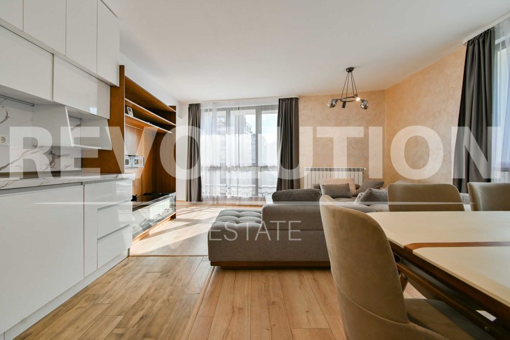 Дава се под наем Тристаен апартамент в София, Павлово - 130 кв.м за 1200 € - Снимка #3