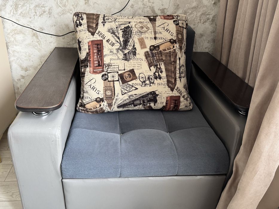 Продам диван комплект