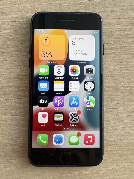 Apple IPhone 7 32 GB Перфектен