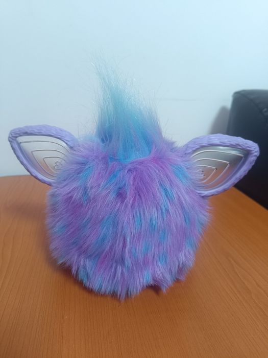 Furby. Furby Interactiv