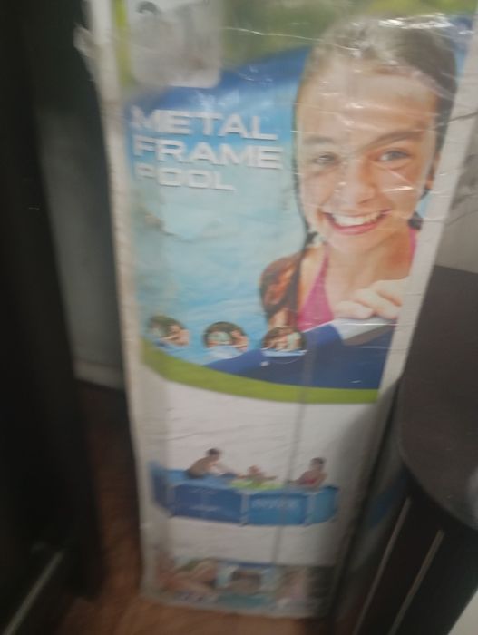 Продам каркасный бассейн