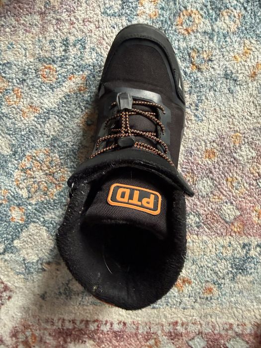 Ботинки зимние 38 размер