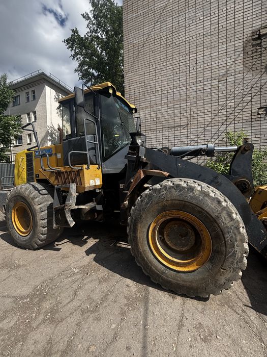 Продам погрузчик