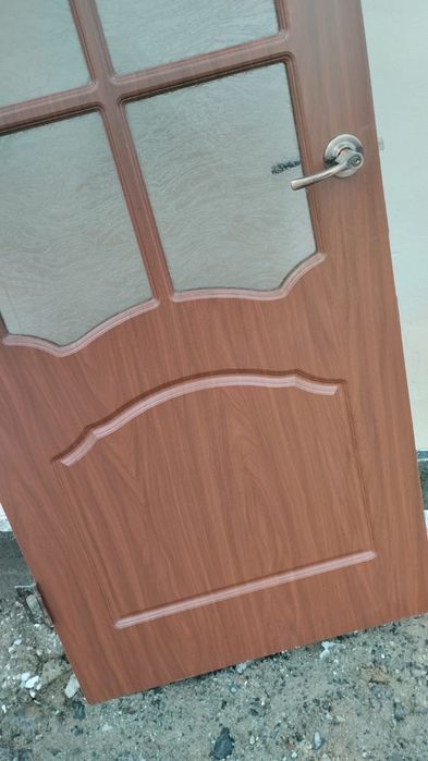 Двер б/у идеальный состаяние