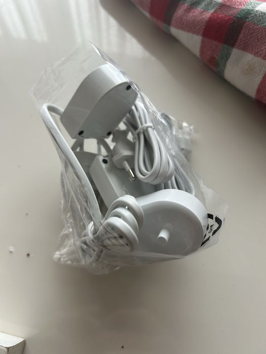 Зарядно за philips sonicare