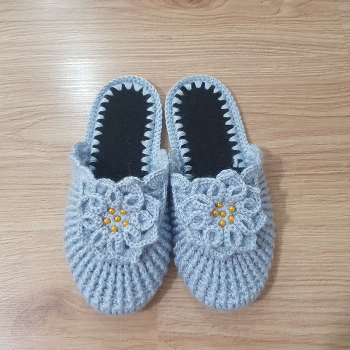 Ръчно плетени чехли