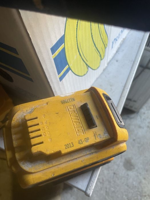 Acumulatori dewalt defecte!!