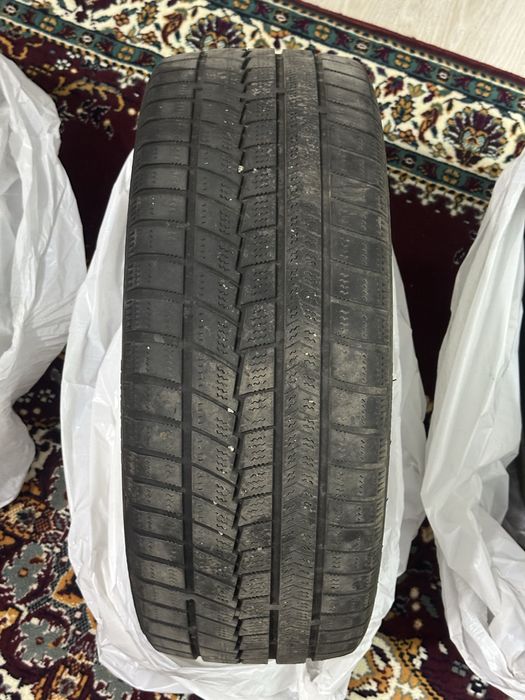 235/45R18 Ovation