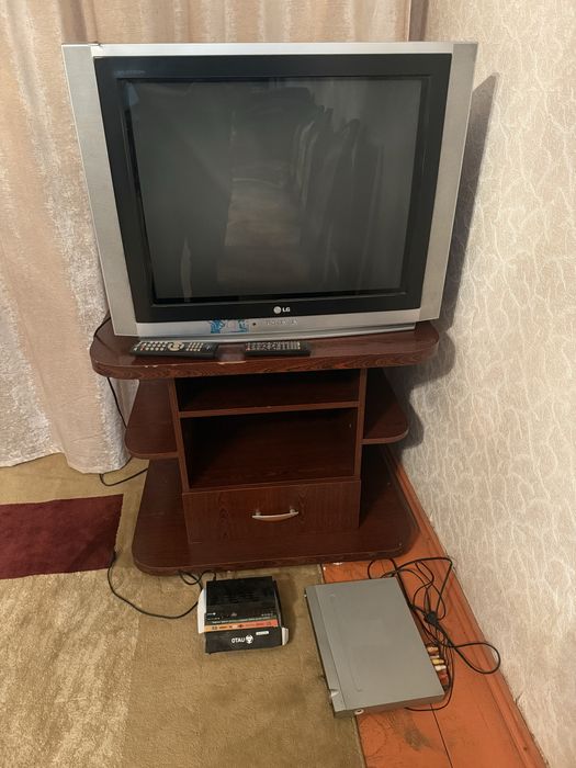 Продается телевизор LG