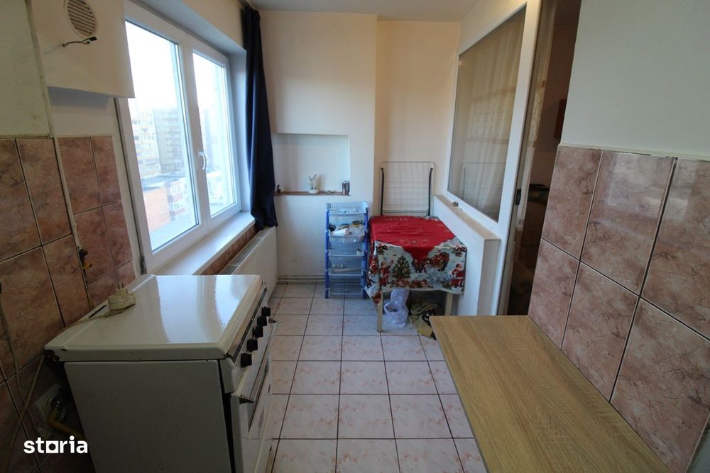 Vând garsonieră în Hunedoara, zona Micro1-Str.Poștei/Union, 28mp...