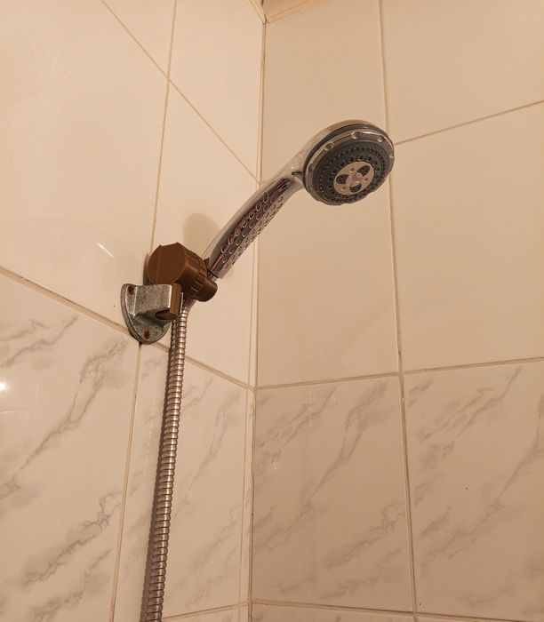 Настенный держатель для душа