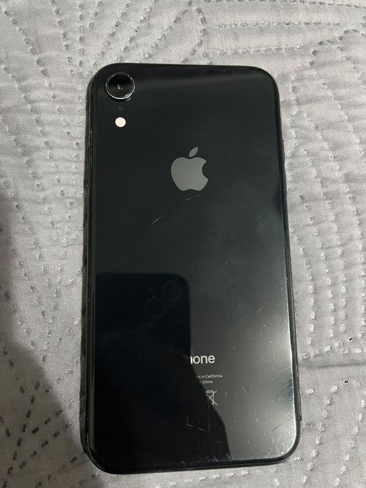 Срочно продам айфон XR