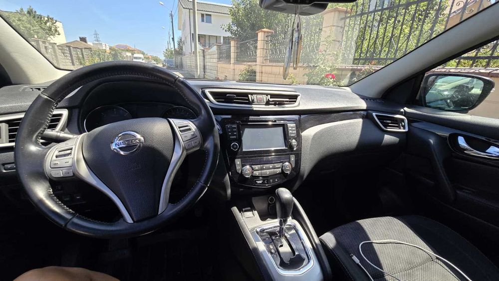 Nissan Qashqai J11 2014, 1.6 diesel, 131 CP, cutie automata, panoramic