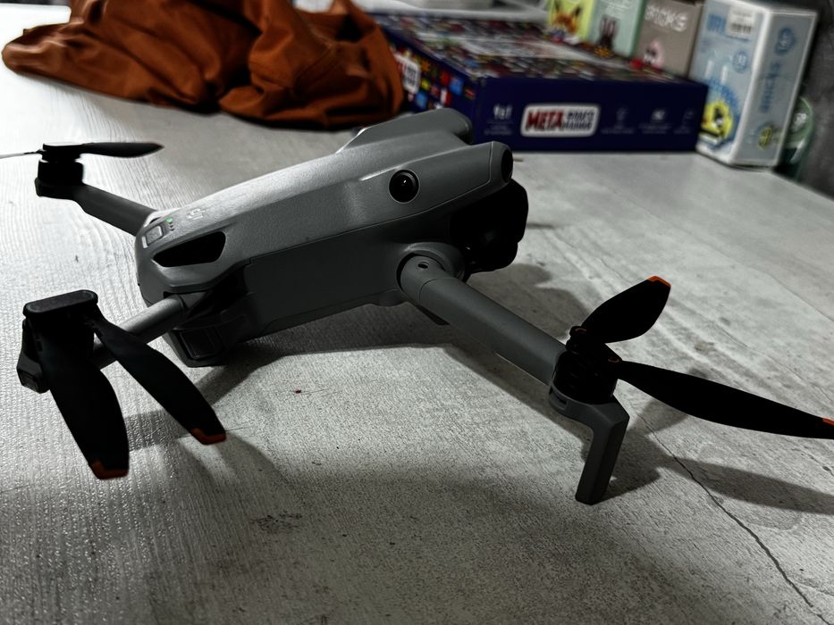 Продам дрон DJI MINI 5 pro