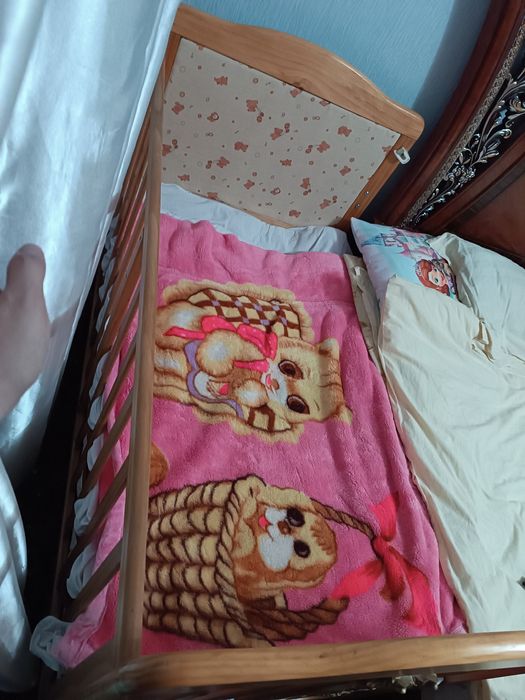 Продаю кровать детскую