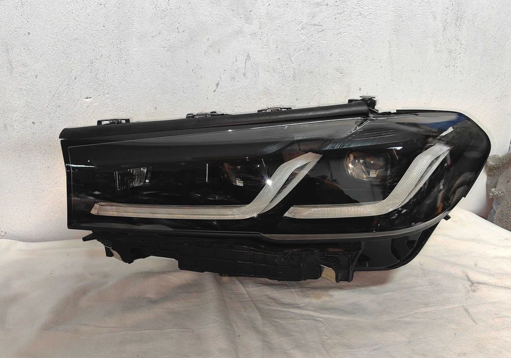 Оригинален фар БМВ 5 G30  BMW 5 G30 Full Led