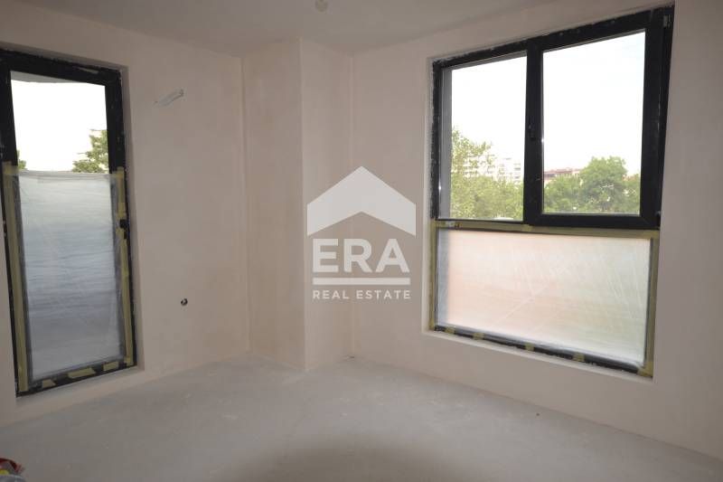 Продава се Многостаен апартамент в Хасково, Овчарски - 111 кв.м за 1250 €/кв.м - Снимка #3