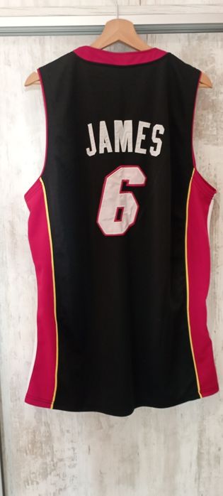 Потник LeBron James Hoops NBA