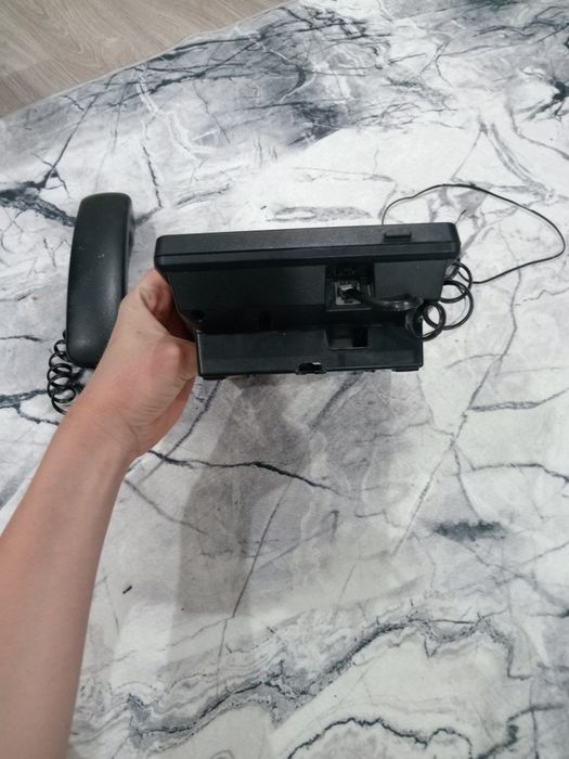 Продаю домашний телефон