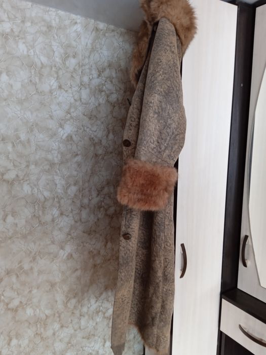 Продам дублёнка женскую.рр 48