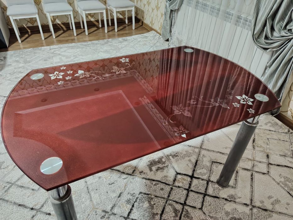 Продам кухонный стол