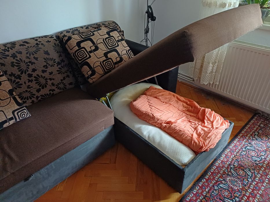 Vând colțar extensibil