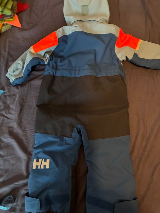 Combinezon zapada copii 92 Helly Hansen ca nou