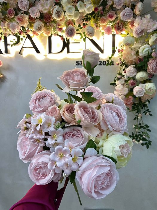 Декоративные искусственные цветы композиции