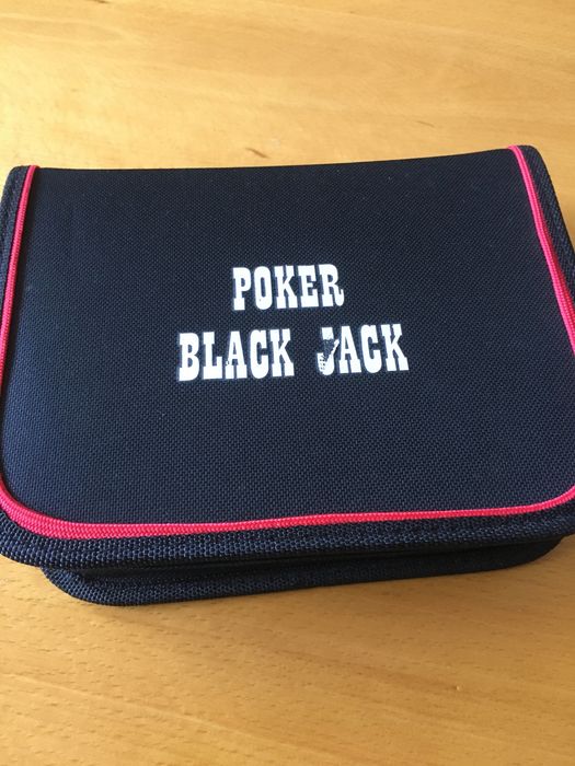 Joc de pocker cu jetoane