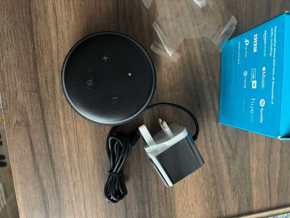 Amazon Echo Dot 3 (Alexa) - Desigilat, neutilizat, cutie originală