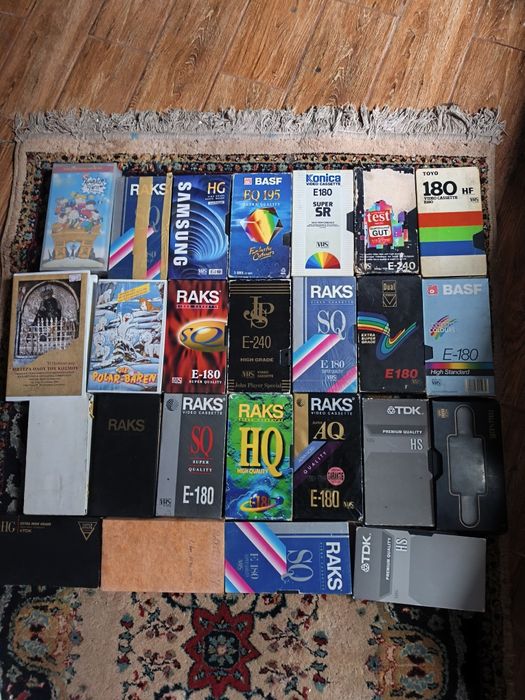 Lot 25 de casete video