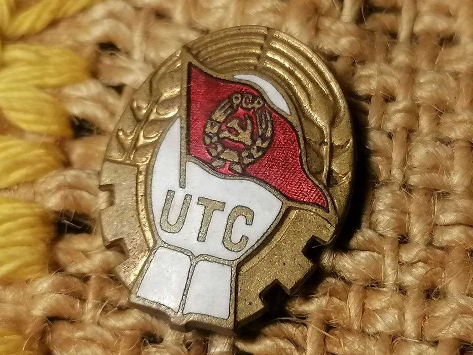 Mini colectie de insigne militare