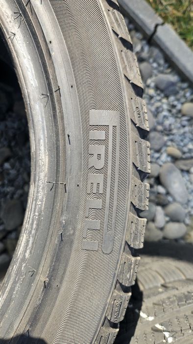 2 Anvelope Pirelli 205/50 R17 M+S