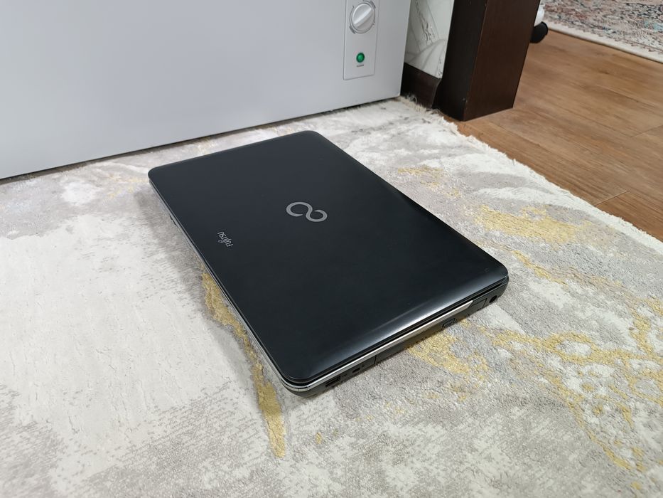 Ноутбук, ДЁШЕВО Windows 7.