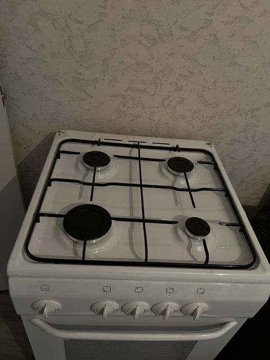 Продам газ плиту