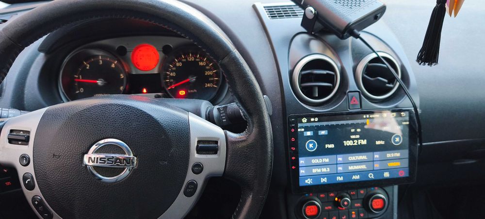 Vand Nissan Qashqai an 2007 ,1.5 dci defect