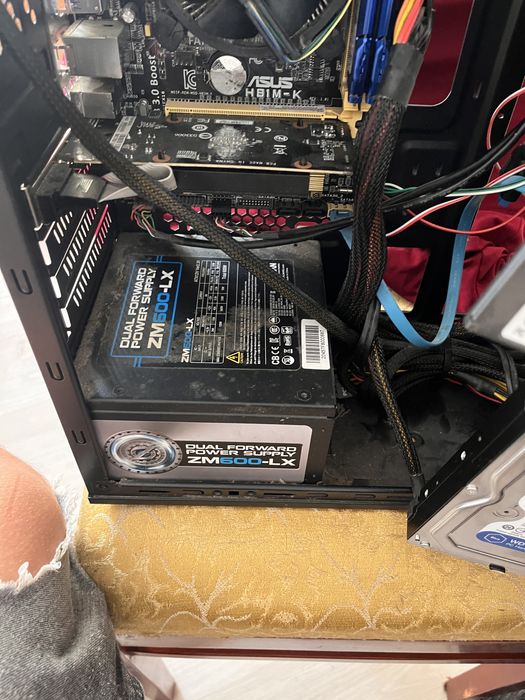 Vând pc funcțional!!