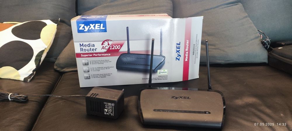 Рутер Zyxel NBG6616