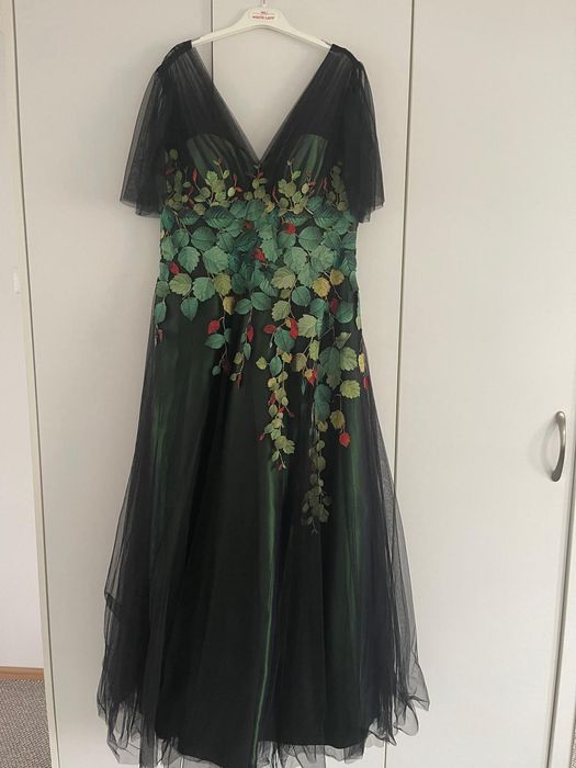 Vand rochie ocazie marimea M