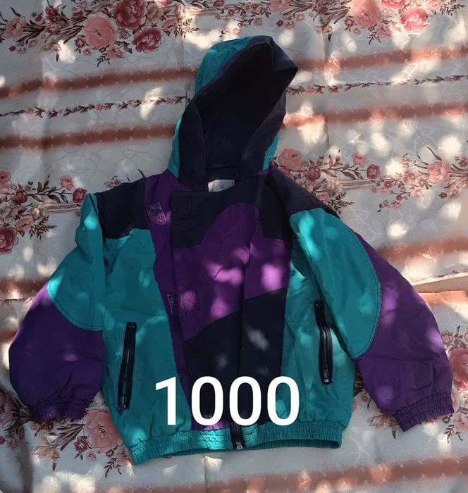 Продам детские куртки