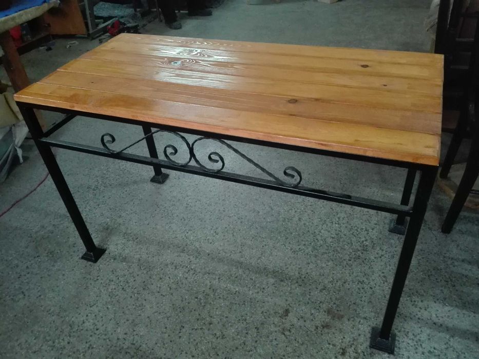 Градинска мебел – маса, пейка и табуретка (Мострени)