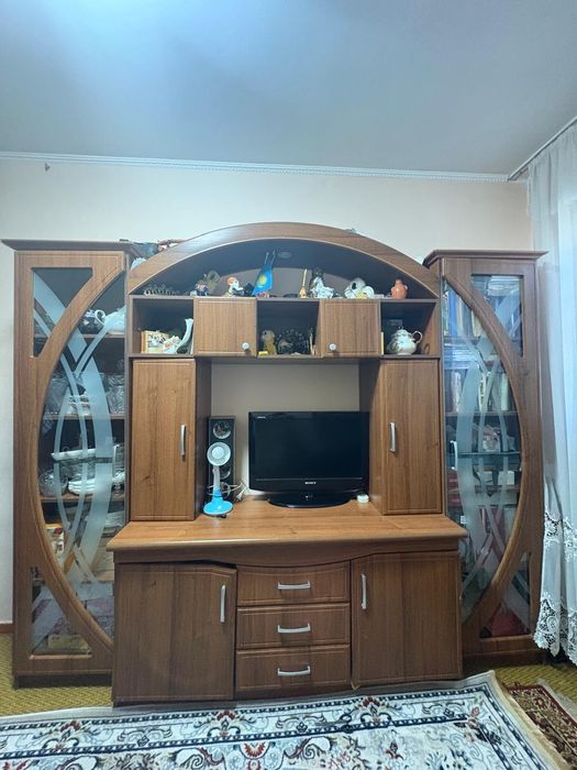Шкаф в гостиную.