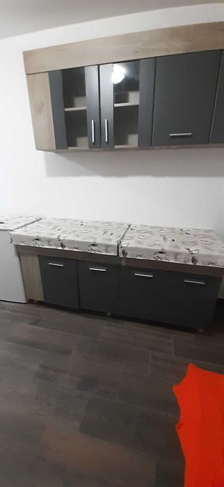 Inchiriez garsoniera govandar