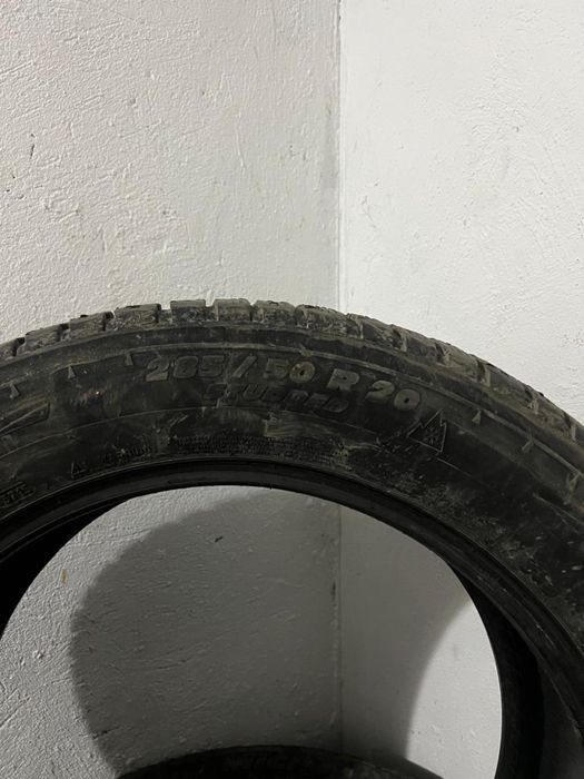 Продам шины 285/50/R20