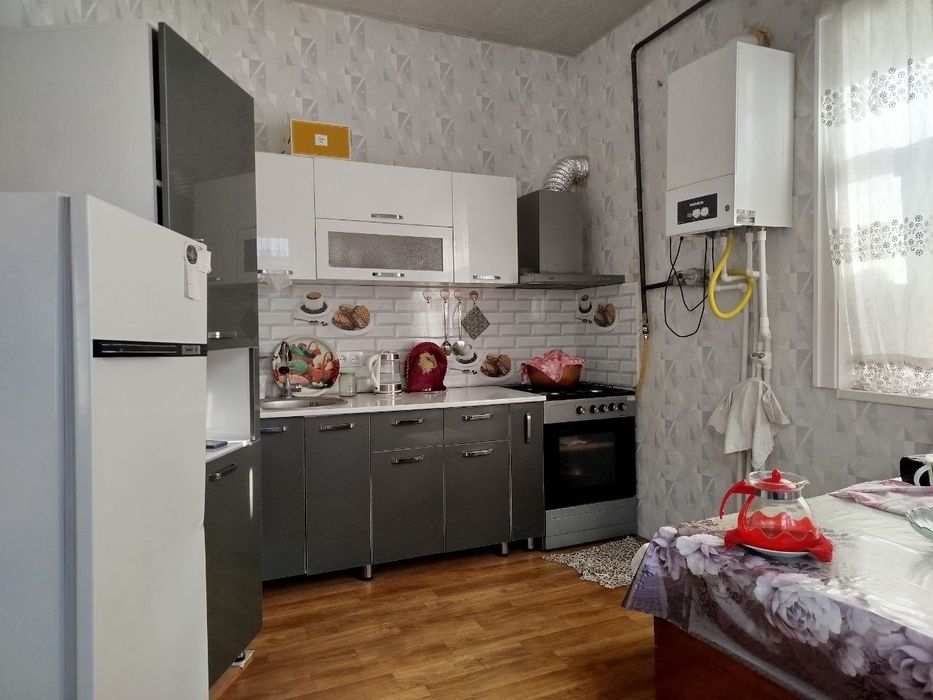 Продаётся дом коттеджи  2 соток 3 комната