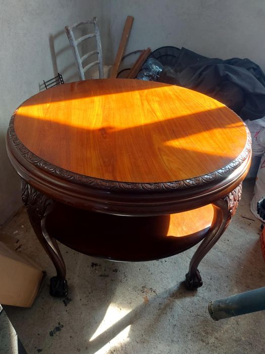 Стара махагонова маса